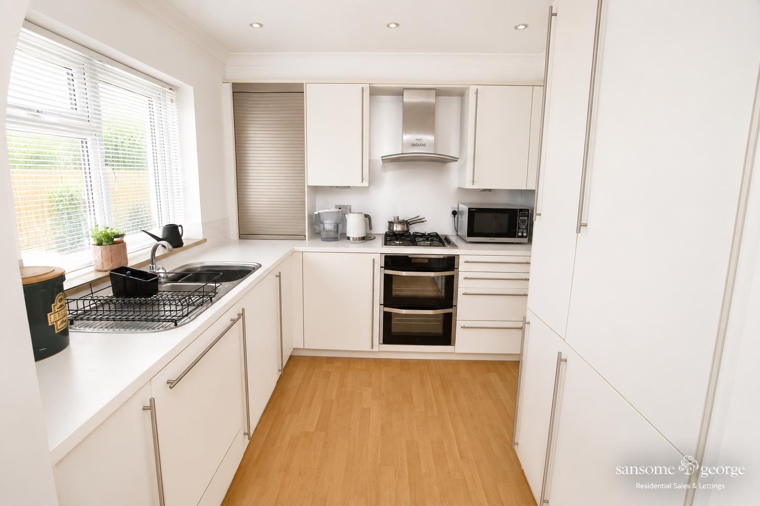 Cowslip Close, Tilehurst, Reading
